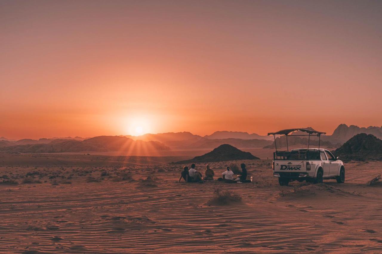 Wadi Rum Galaxy Camp Экстерьер фото