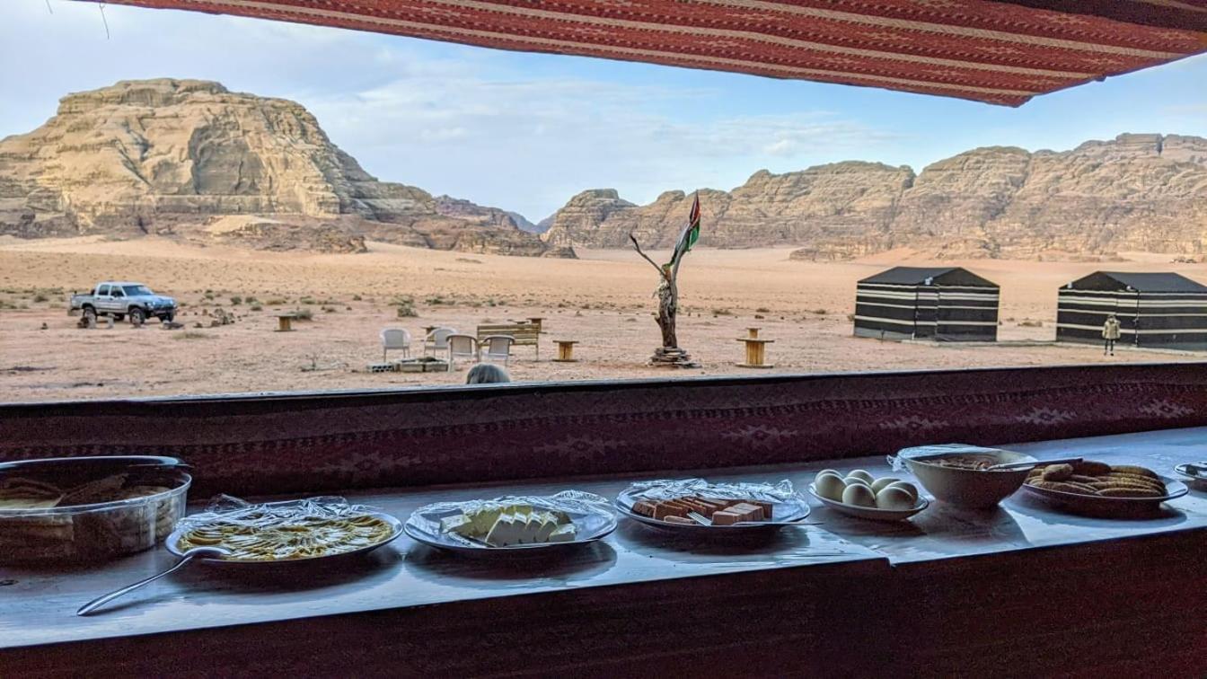 Wadi Rum Galaxy Camp Экстерьер фото